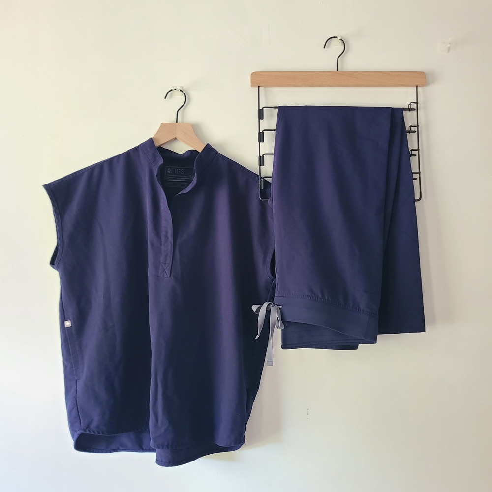 FIGS Navy Blue Top (Medium) and Pant (Medium Tall)